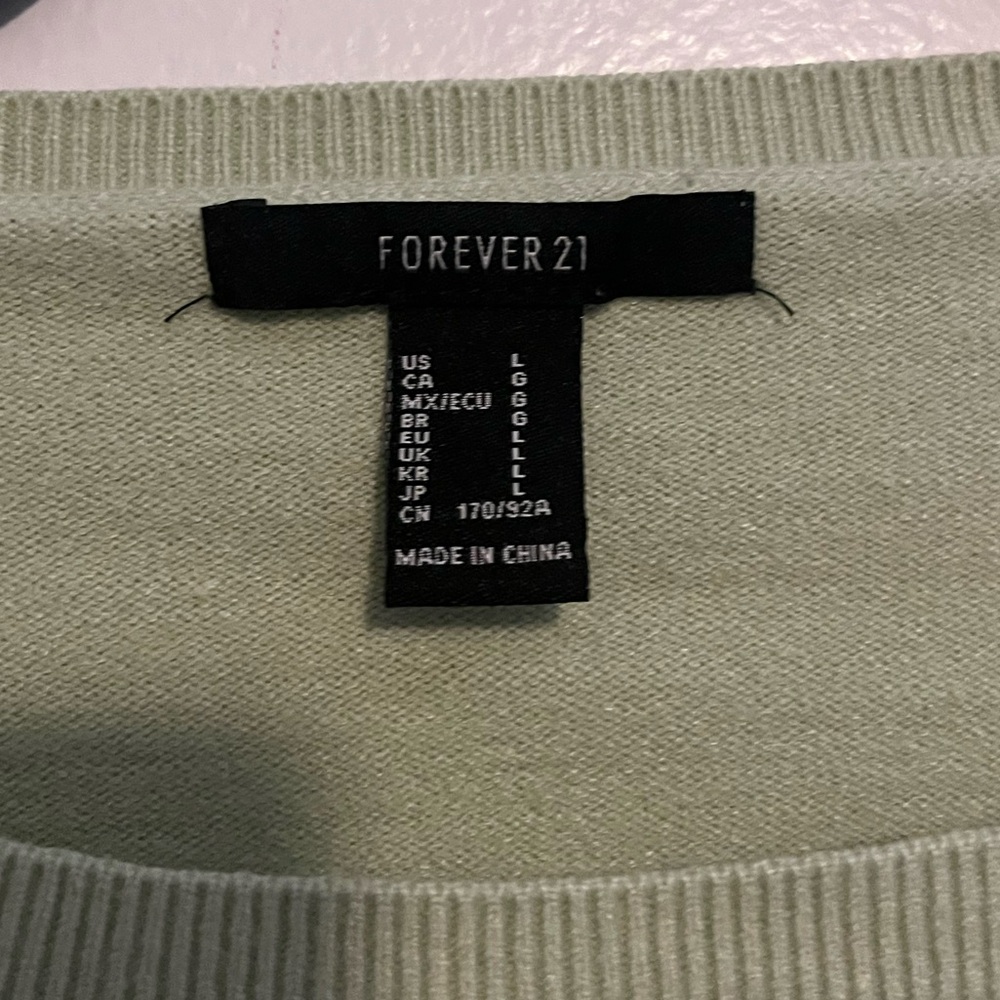 Cropped. Fits really well - Picture 2 of 2